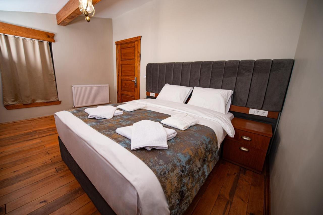 Ahiska Palas Otel Kars Ngoại thất bức ảnh