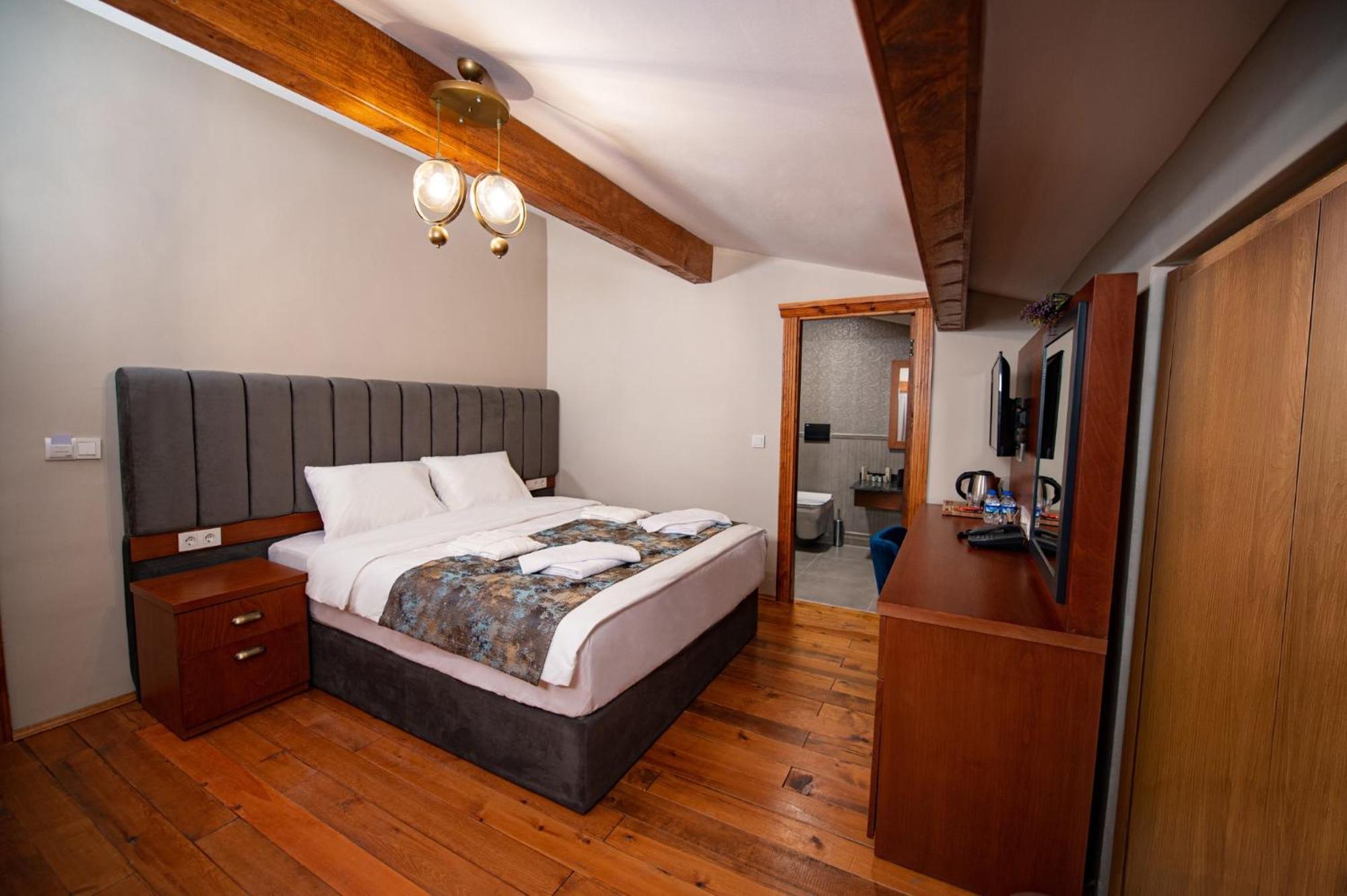Ahiska Palas Otel Kars Ngoại thất bức ảnh